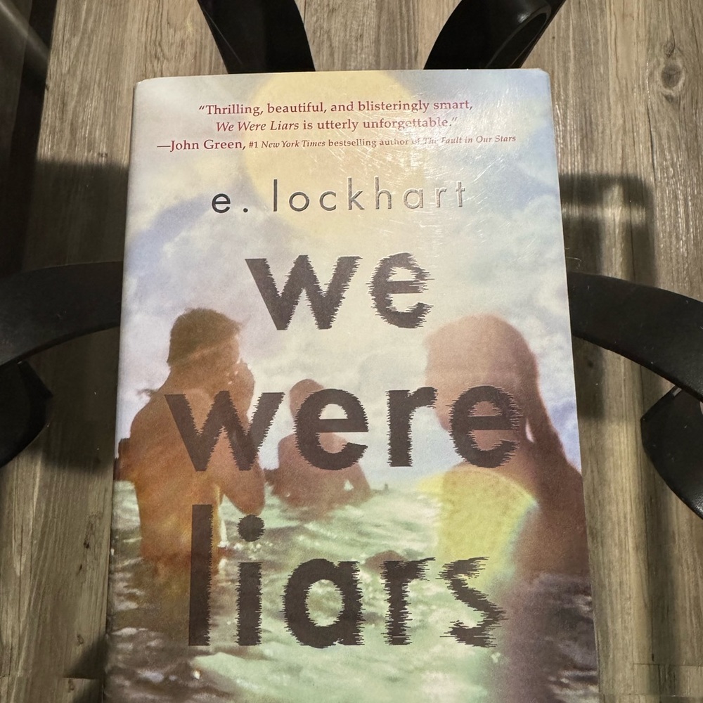 We Were Liars by e. lockhart - Pastel Cover
